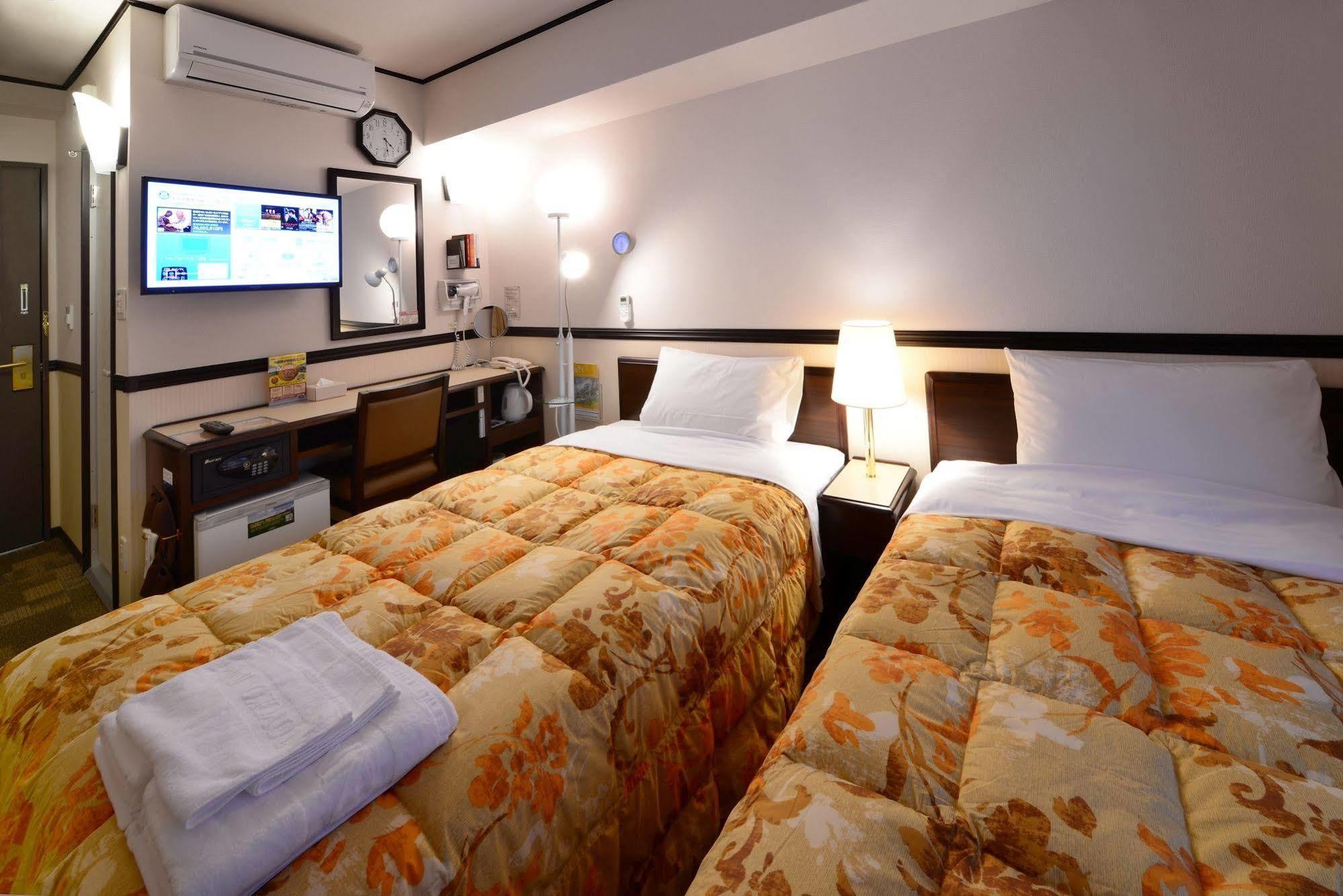 Toyoko Inn Fujisan Numazu Eki Kita Guchi No 2 Exterior foto